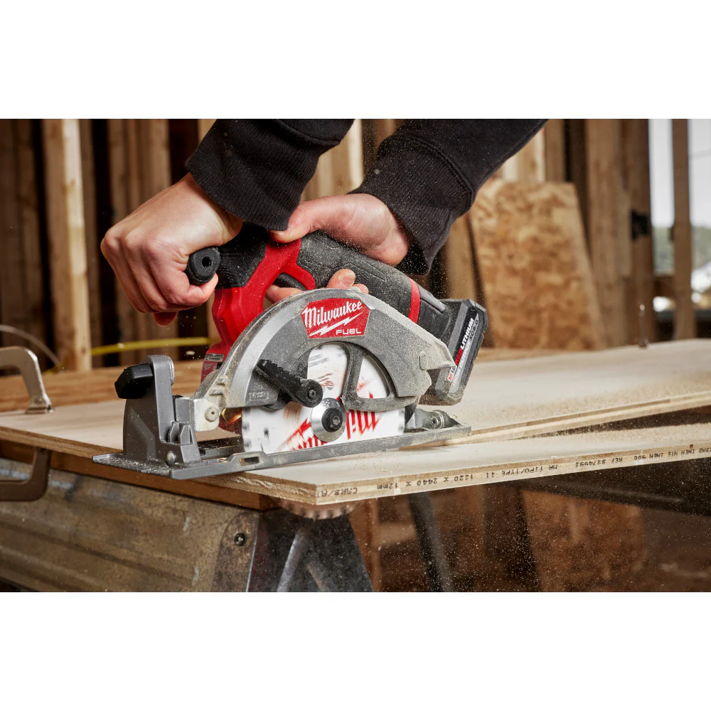 Milwaukee 2521-20 M12 FUEL 12V 5-3/8 Cordless Circular Saw - Bare Tool