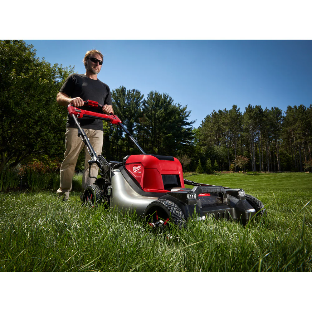 Milwaukee 2823-22HD M18 FUEL 21 Self-Propelled Cordless Lawnmower Mower Kit
