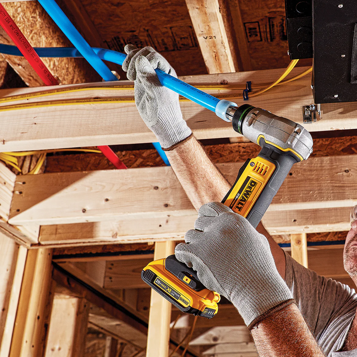 DeWALT DCE400D2 20V MAX 1-Inch Pex Cordless Rotating Head Expander Tool Kit