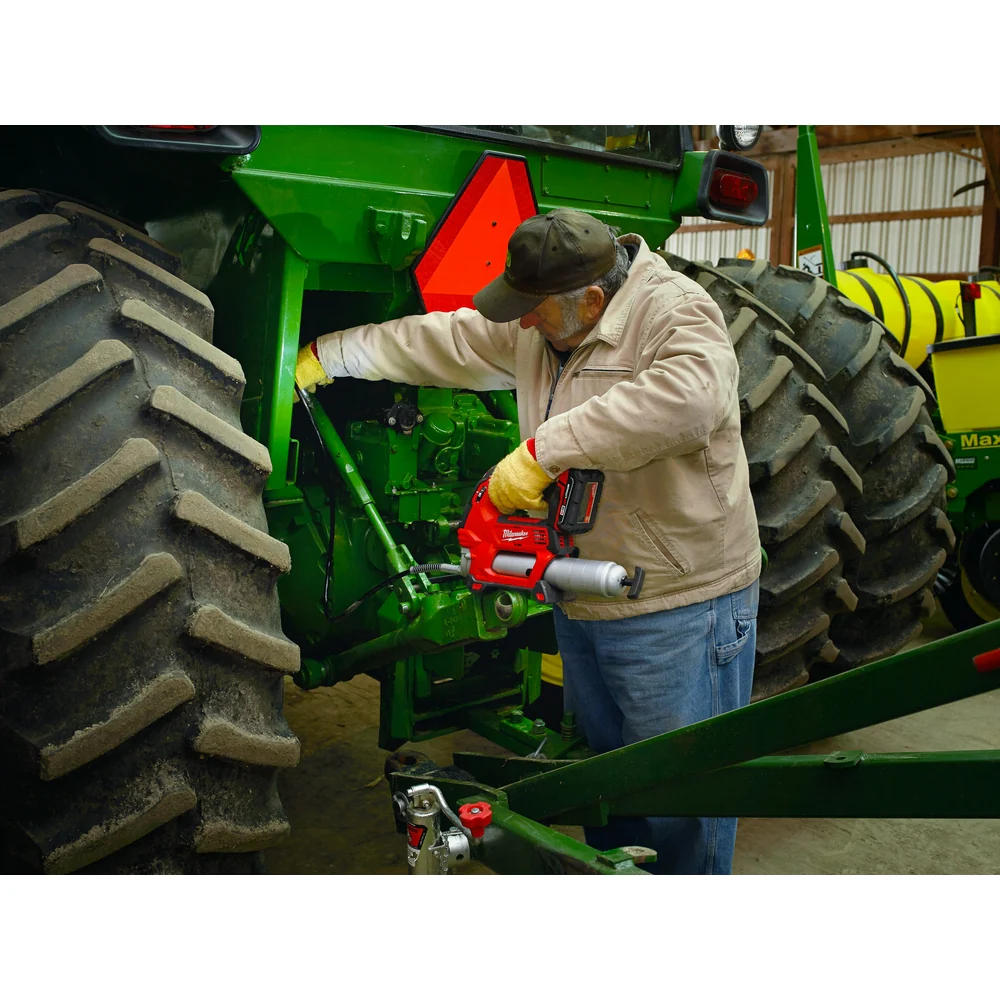 Milwaukee 2646-80 M18 18V 2 Speed Grease Gun - Bare Tool - Reconditioned