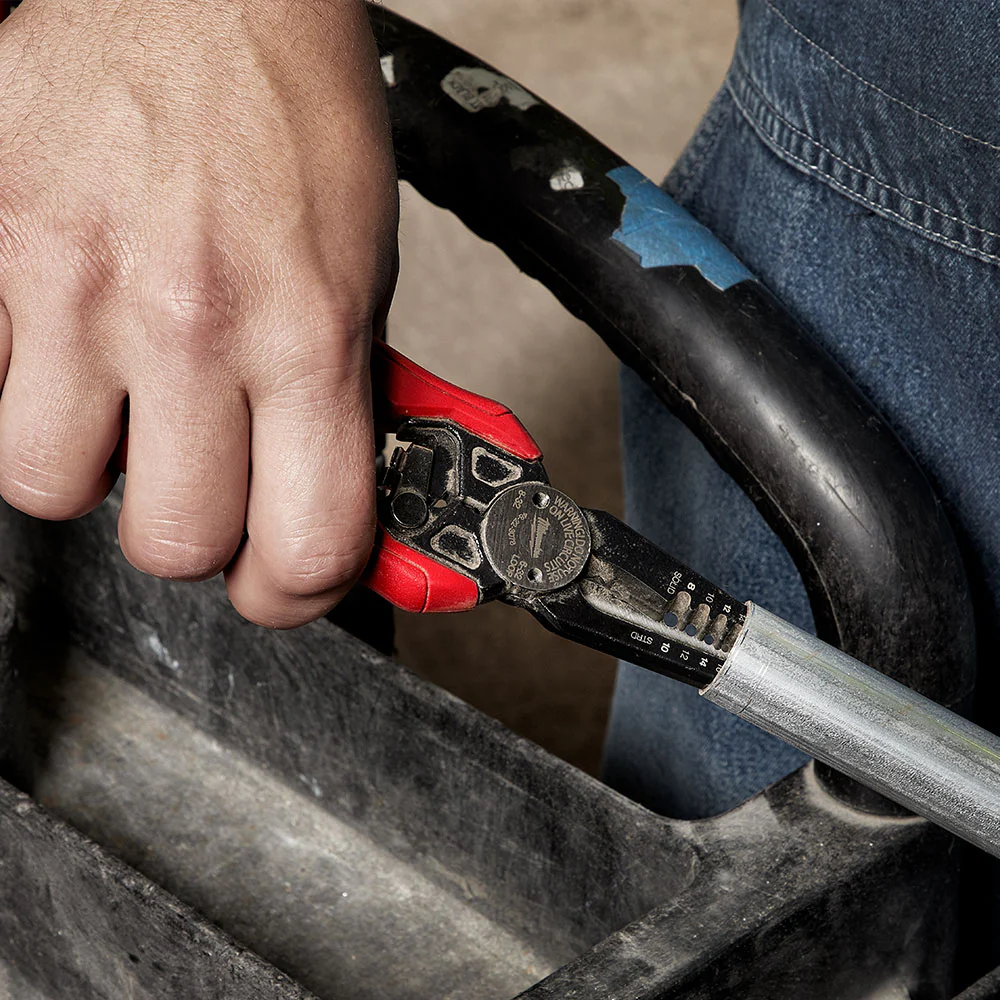 Milwaukee 48-22-3078 7 in 1 High-Leverage Electrician Combination Pliers