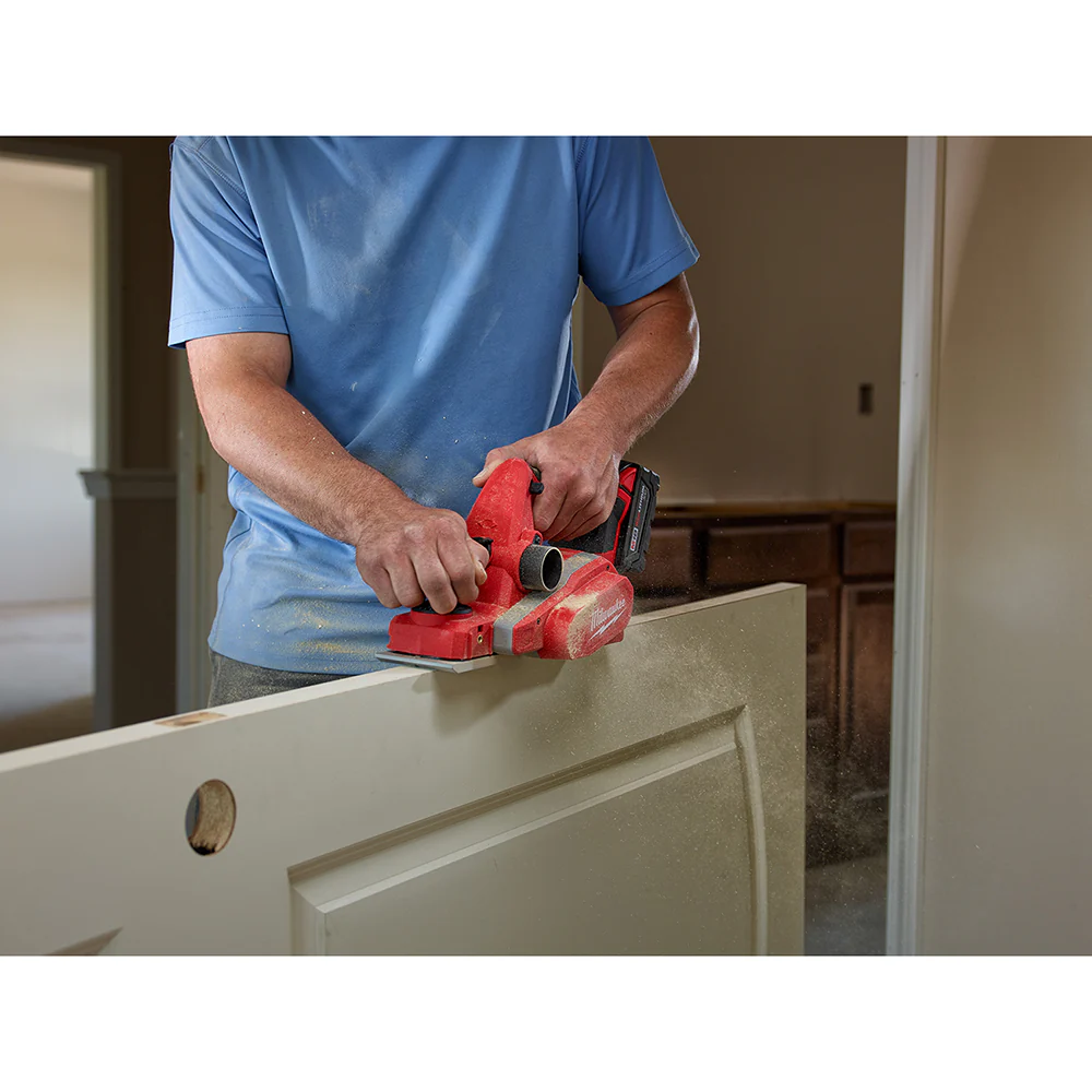 Milwaukee 2623-20 M18 18V 3-1/4-Inch Planer w/ Bevel/Edge Guide - Bare Tool