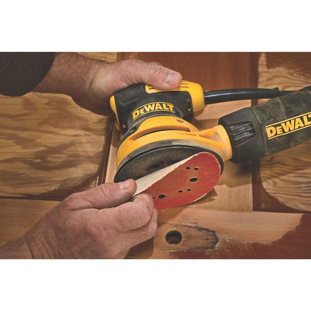 DeWALT DWE6421 3 Amp 5-Inch 12.000 OPM Short Height Random Orbit Sander