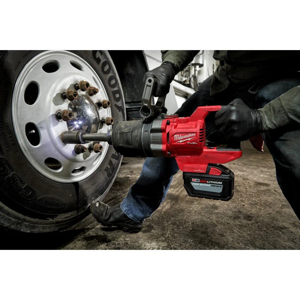 Milwaukee 2869-22HD M18 FUEL 18V 1 D-Handle Anvil High Torque Impact Wrench Kit