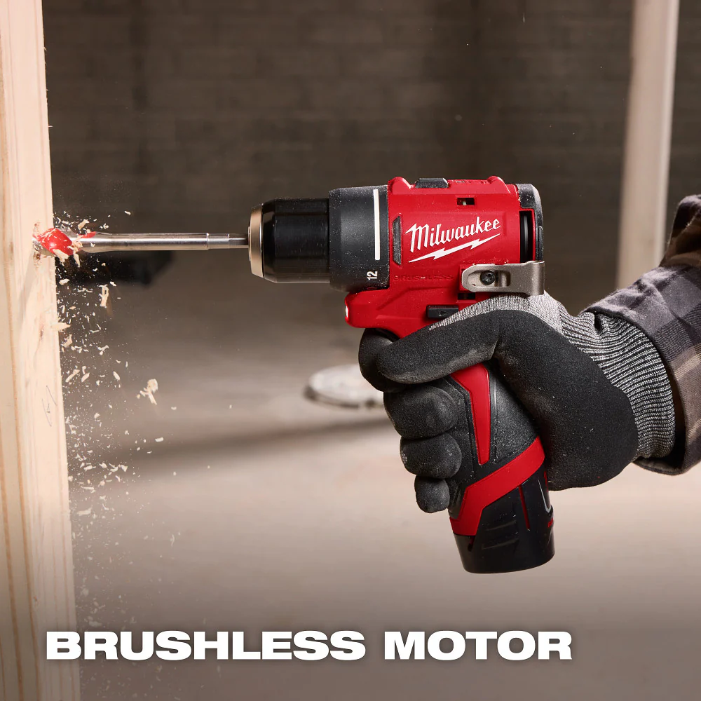 Milwaukee 3401-22 M12 12V 3/8 Subcompact Brushless Drill/Driver Kit