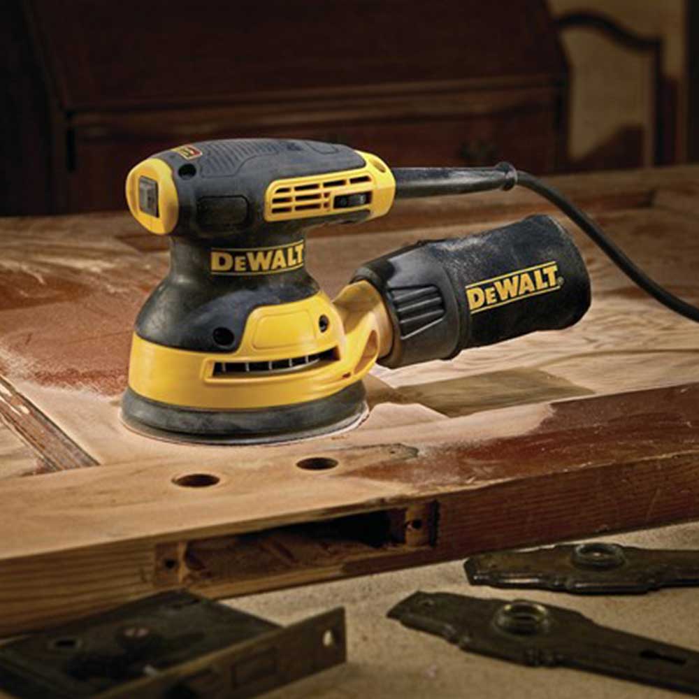 DeWALT DWE6423 3 Amp  5 Corded Compact Variable Speed Random Orbit Sander