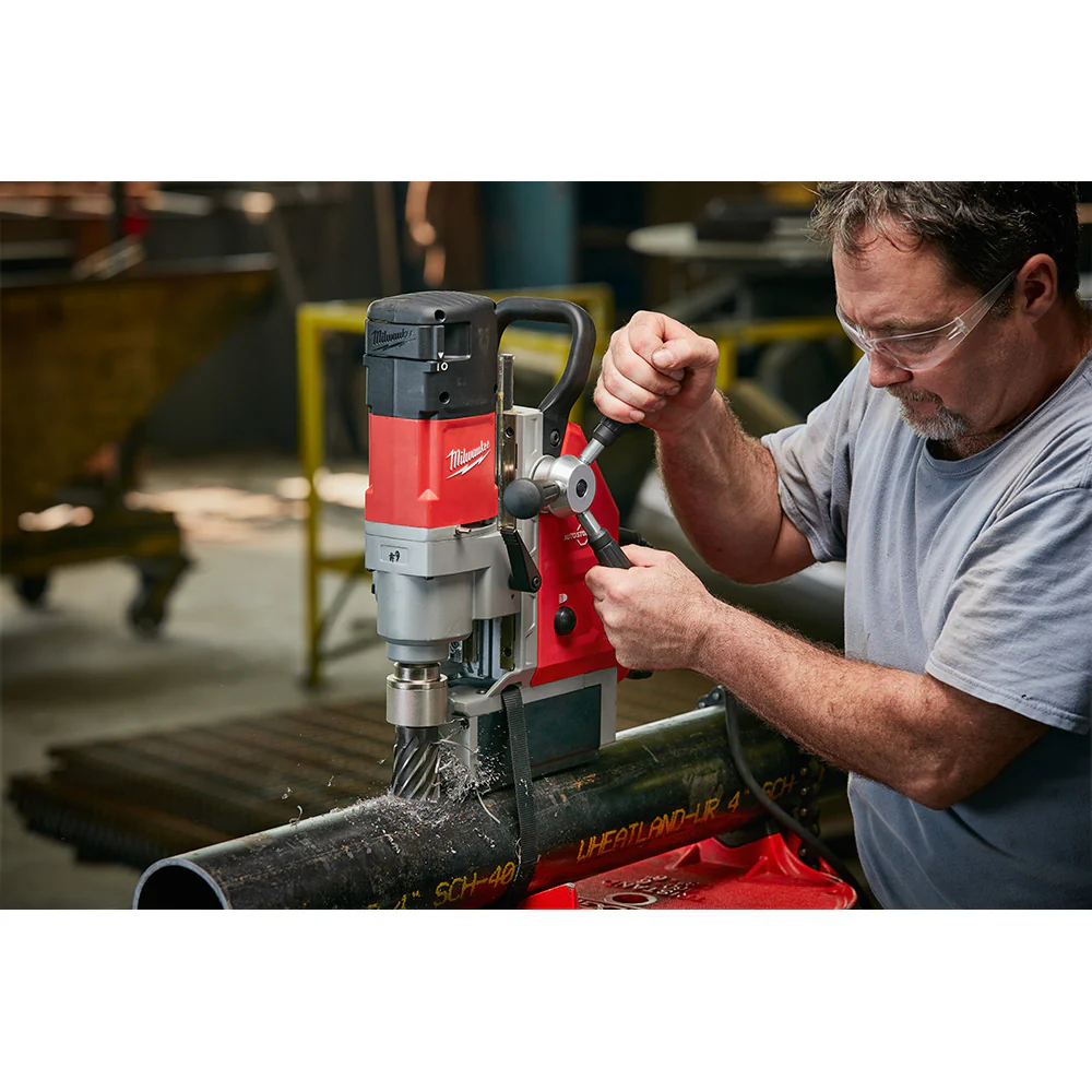 Milwaukee 4272-81 1-5/8 Electromagnetic Compact Drill - Reconditioned