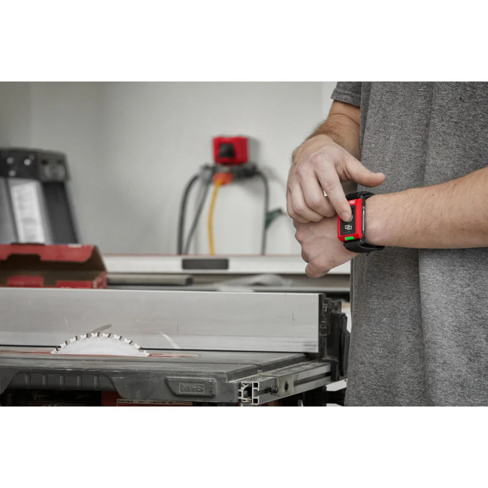 Milwaukee 0950-20 Universal Wireless Dust Control Adpater & Remote Kit