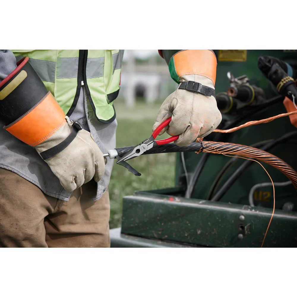 Milwaukee 48-22-0143 Power Utility Hand Tool Set for Construction Projects - 7PC