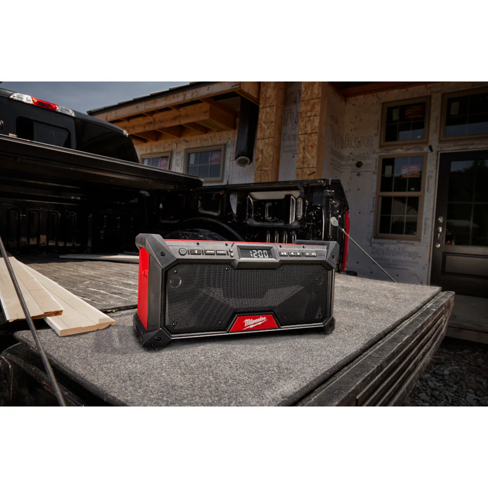 Milwaukee 3697-22Radio M18 FUEL 18V 2-Tool Combo Kit w/ M18 Radio