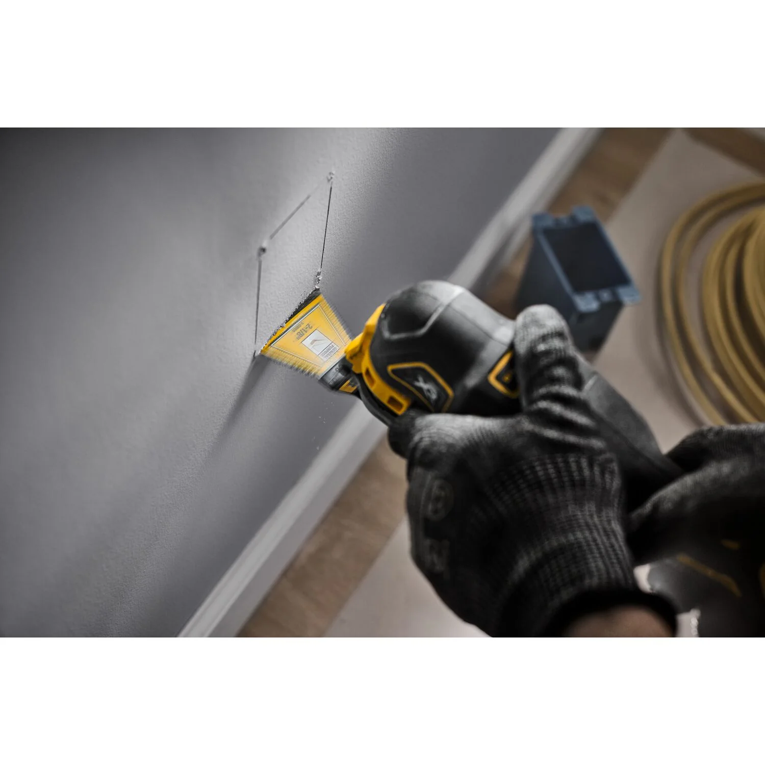 DeWALT DWA4283 2 1/8 General Purpose 3-Sided Oscillating Blade - 1 PK