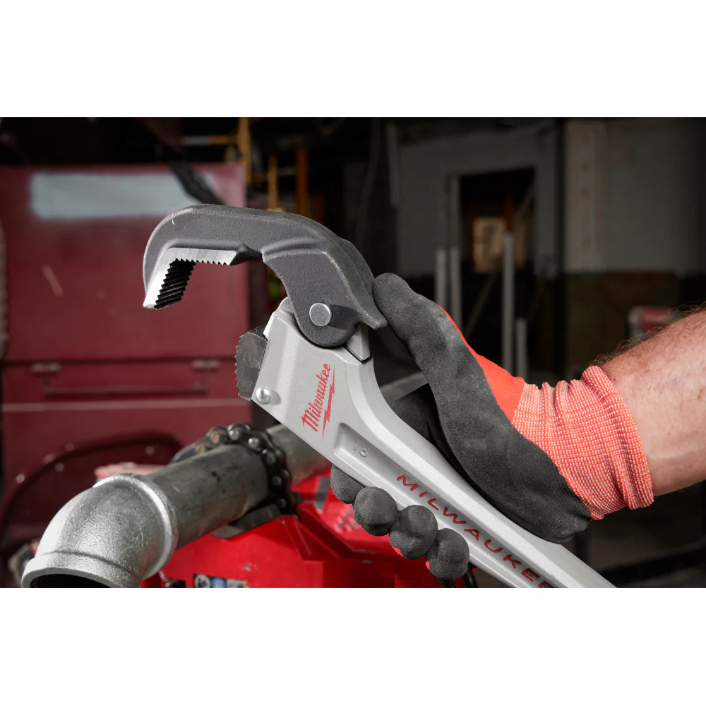 Milwaukee 48-22-7418 18 Aluminum Self-Adjusting Pipe Wrench
