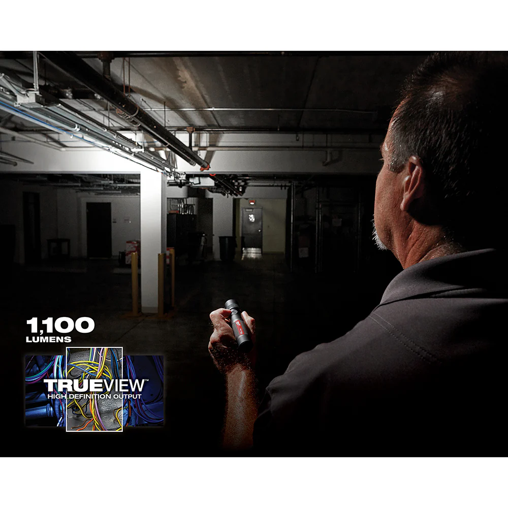 Milwaukee 2161-21 1100 Lumen USB Rechargeable LED Twist Focus Flashlight