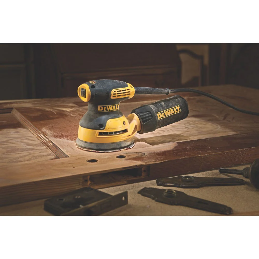 DeWALT DWE6421 3 Amp 5-Inch 12.000 OPM Short Height Random Orbit Sander