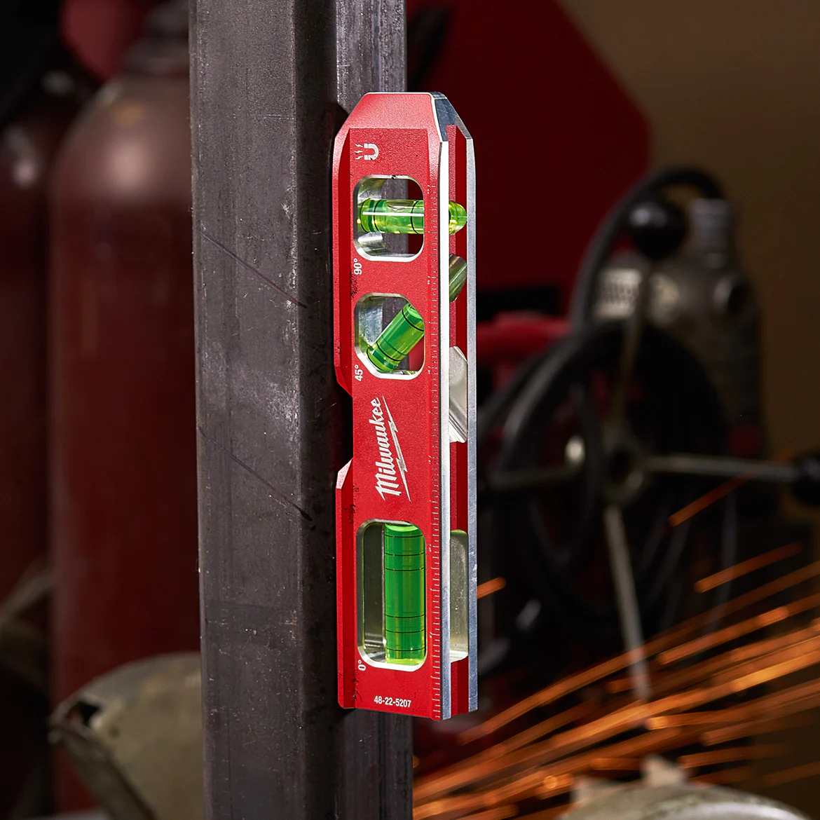 Milwaukee 48-22-5107 Durable Aluminum Standard Compact Billet Torpedo Level