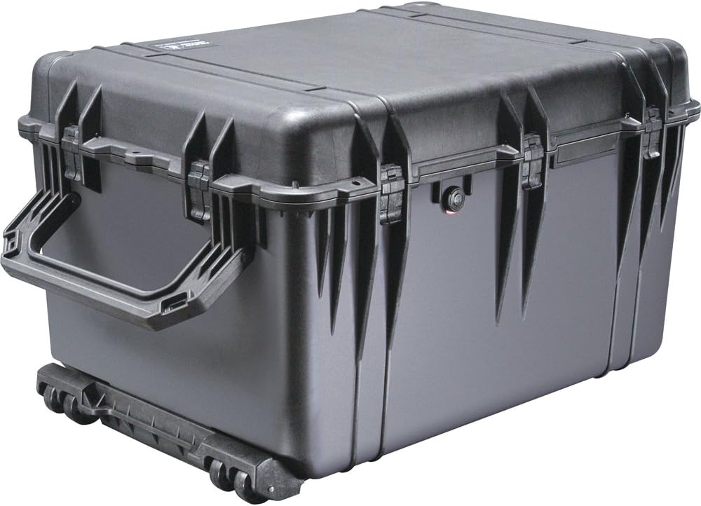 Pelican 1660 Case With Foam (Black)