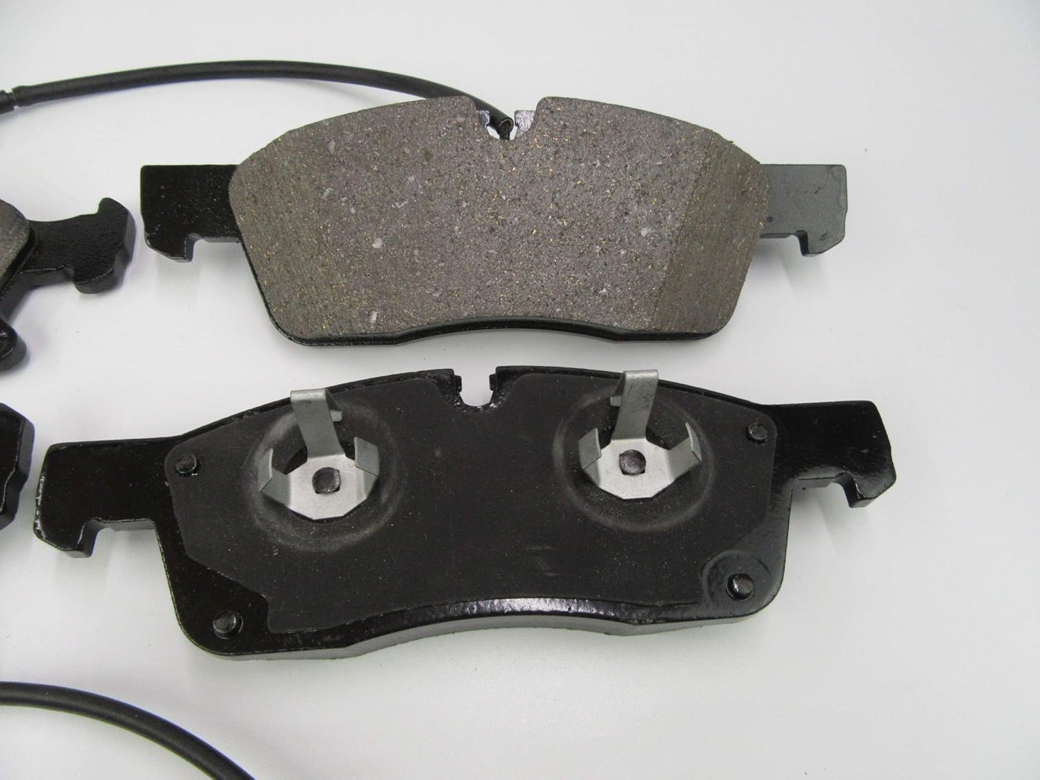 TopEuro replacement front and rear brake pads for Levante Base LOW DUST #603