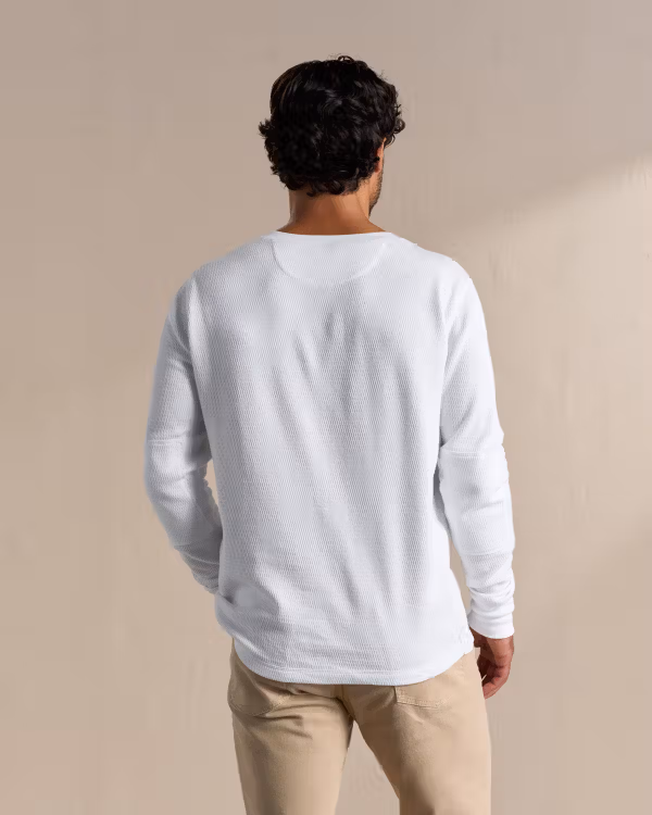 Men's Long Sleeve Standard Issue Waffle Henley
