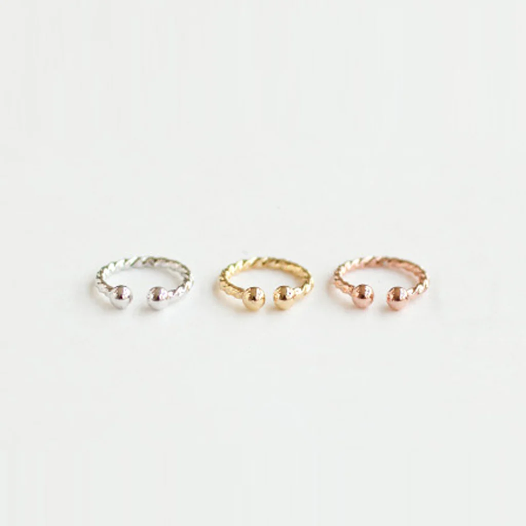 Twist Ear Cuff