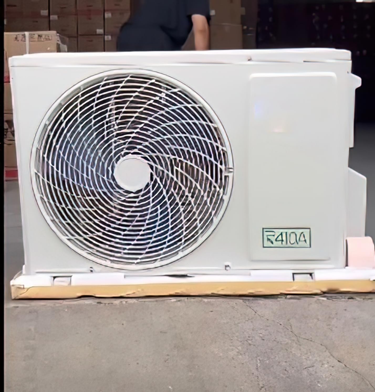 2.81kW Split Heat Pump Wall mounted Air Conditioner Dual purpose Variable Frequency Energy saving and Silent Design for Cooling and Heating