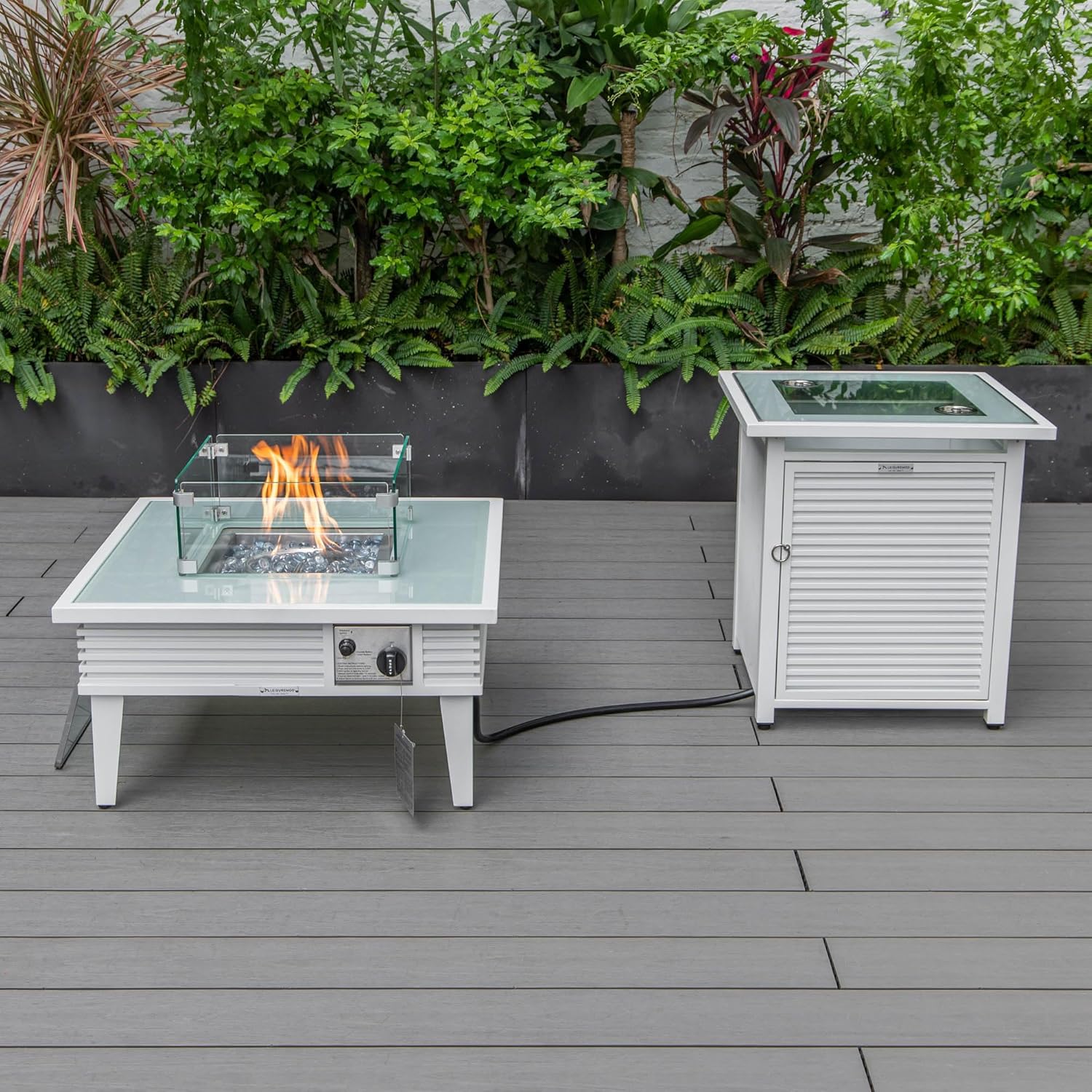 LeisureMod Walbrooke Modern Aluminum 5-Piece Patio Conversation Set with Outdoor Square Fire Pit Slats Design & Side Table Tank Holder, Light Grey
