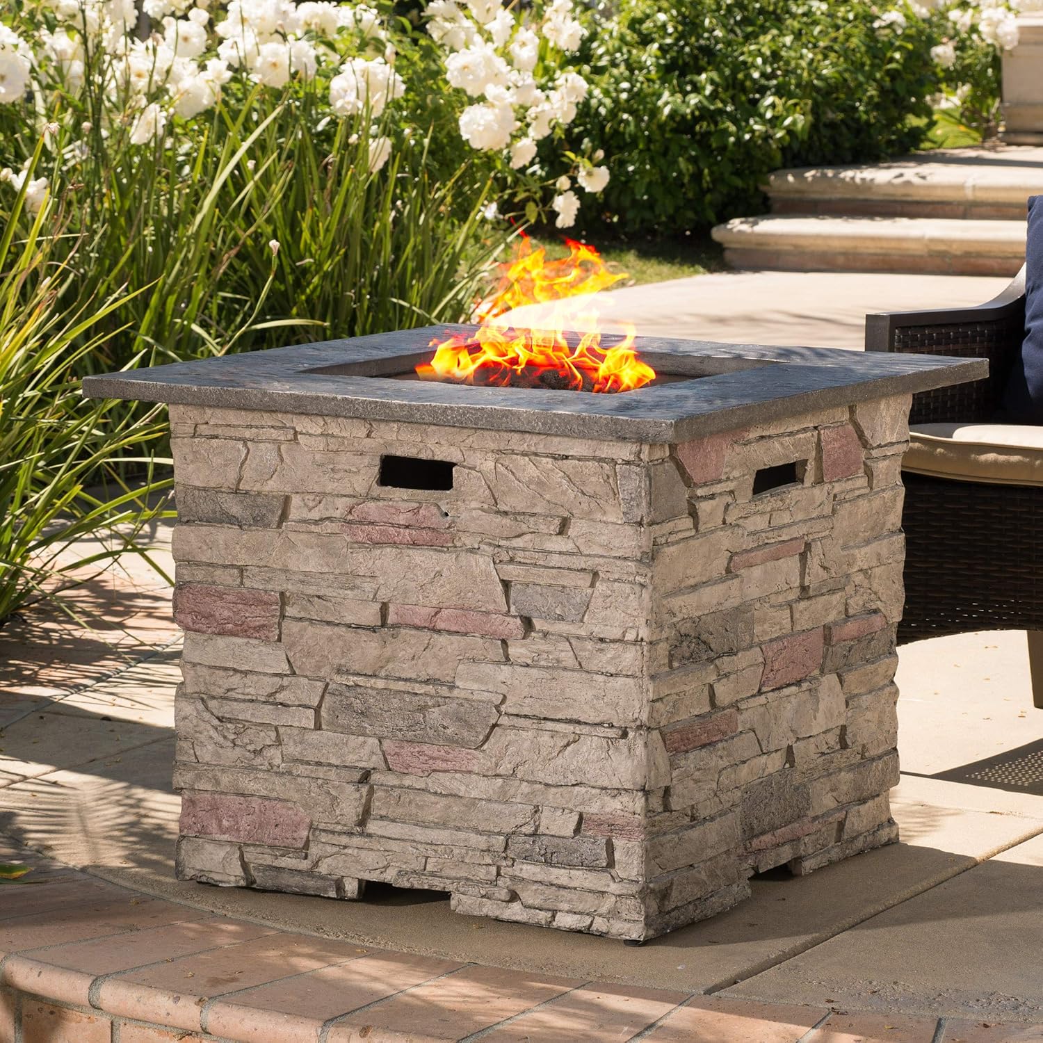 Hoonah Outdoor 40,000 BTU Lightweight Concrete Fire Pit Table, 32