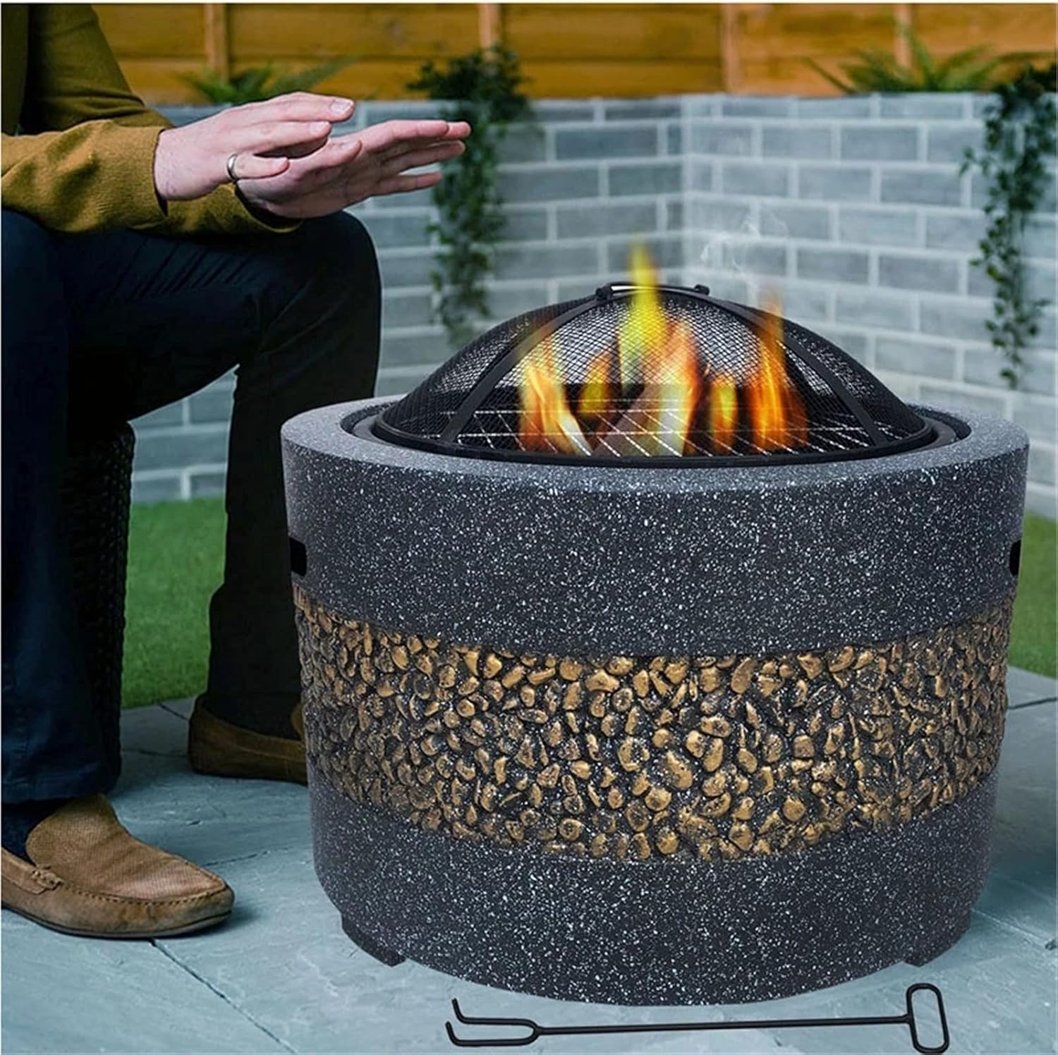 Outdoor Fire Brazier Outdoor Party Courtyard Garden Villa Charcoal Roasting Stove Barbecue Grill Household BBQ Fire Pit Easy to Use (Color : Black Size : 55.5x55.5x46cm) (Black 55.5x55.5x46cm)