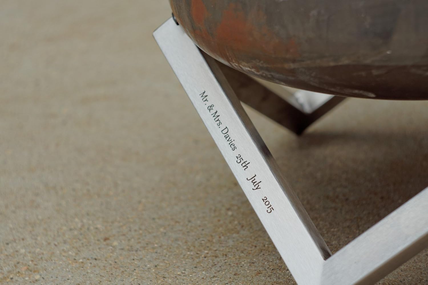 Curonian Memel Solid Steel Medium Fire Pit