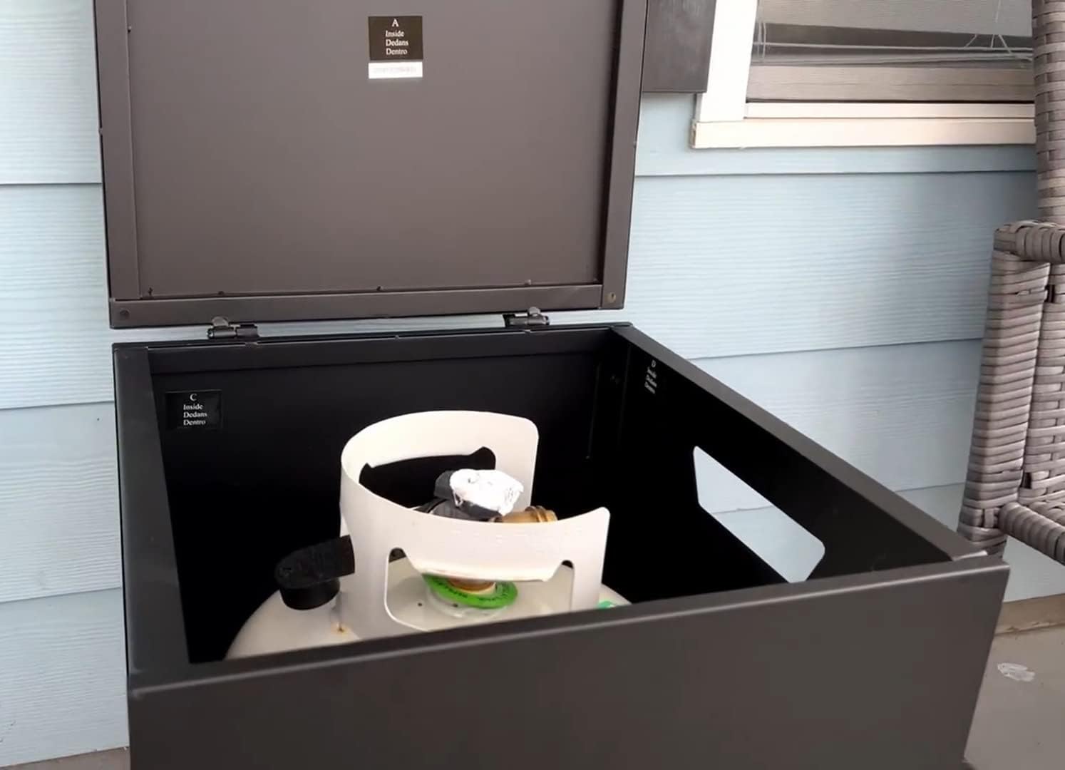 CAMPLUX Outdoor Propane Fire Pit Set