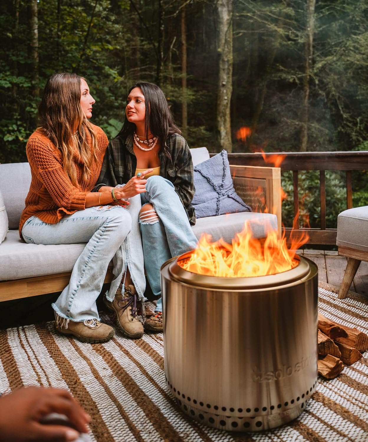 Solo Stove Bonfire Essential Bundle | Smokeless Fire Pit with Stand & Lid, Ideal for 4–6 People | Portable Wood Burning, Removable Ash Pan, Stainless Steel, 16.75