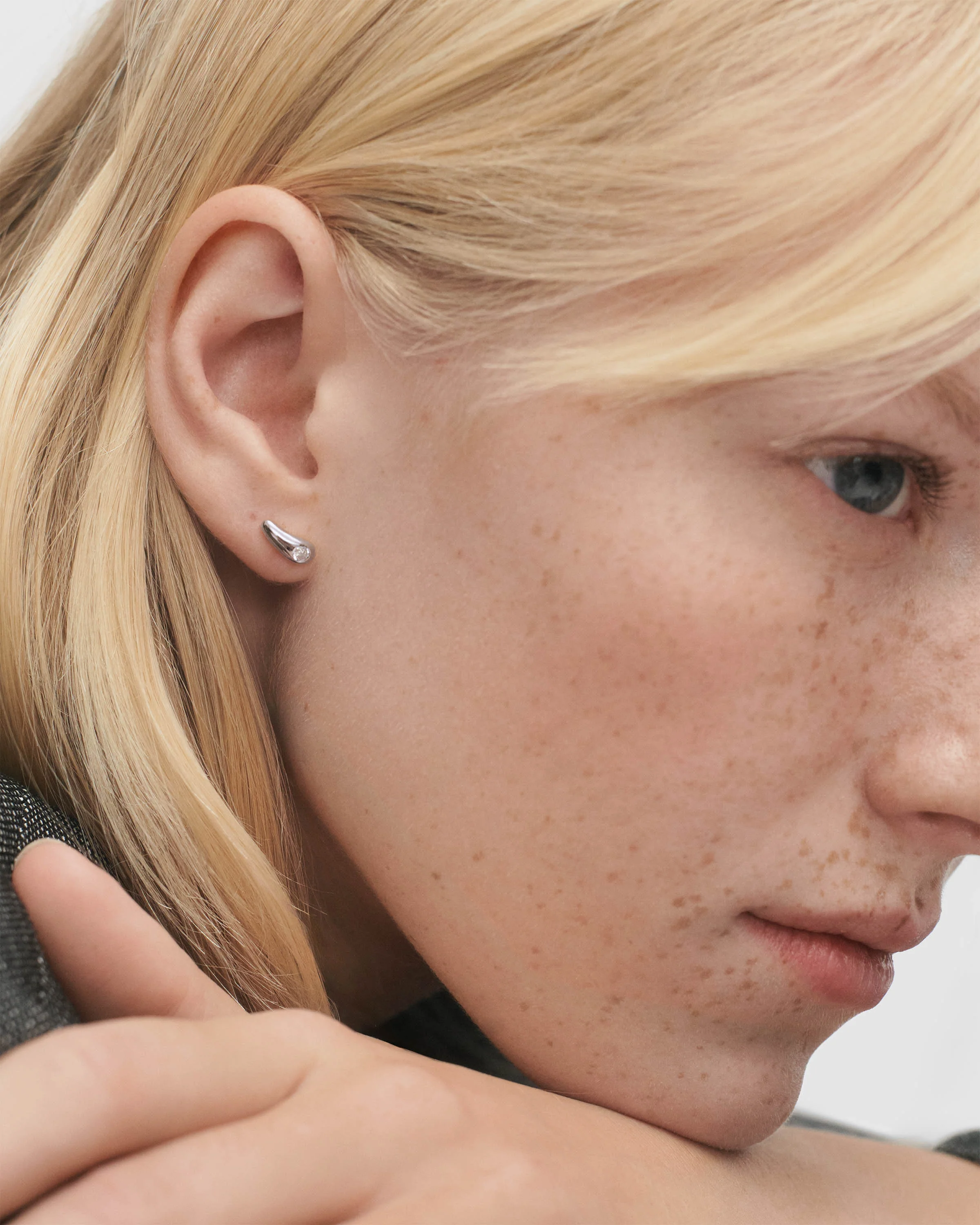 Serena stud silver earrings