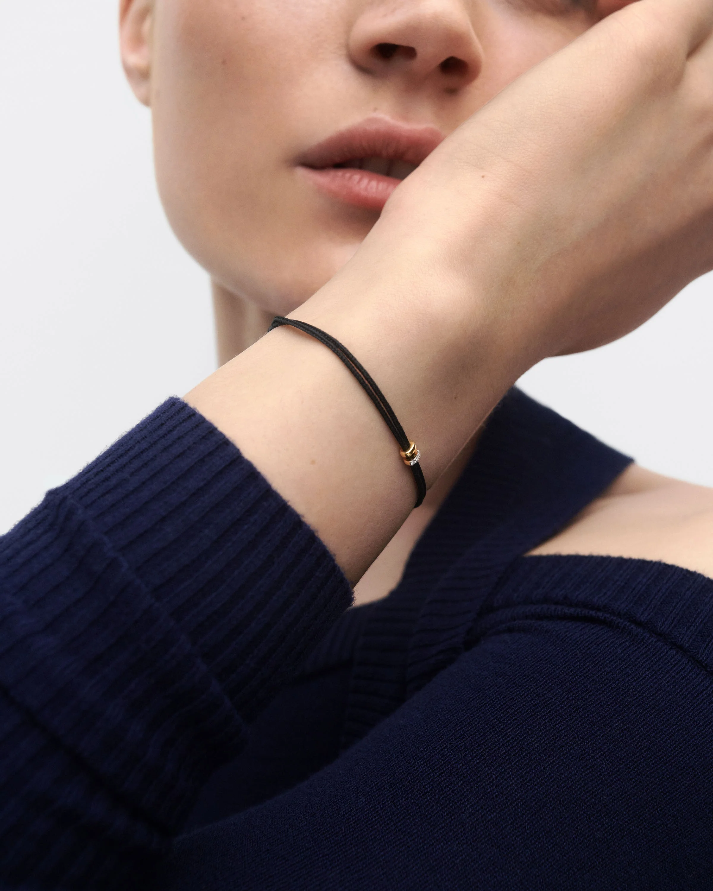 Amy Diamond cord bracelet