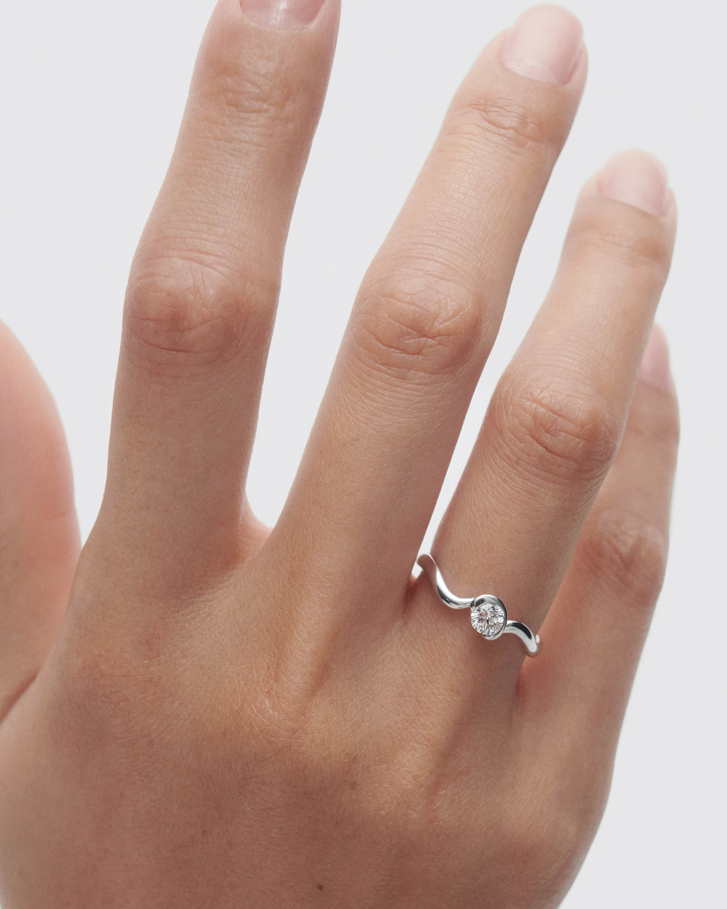 Diamonds and white gold Delia ring