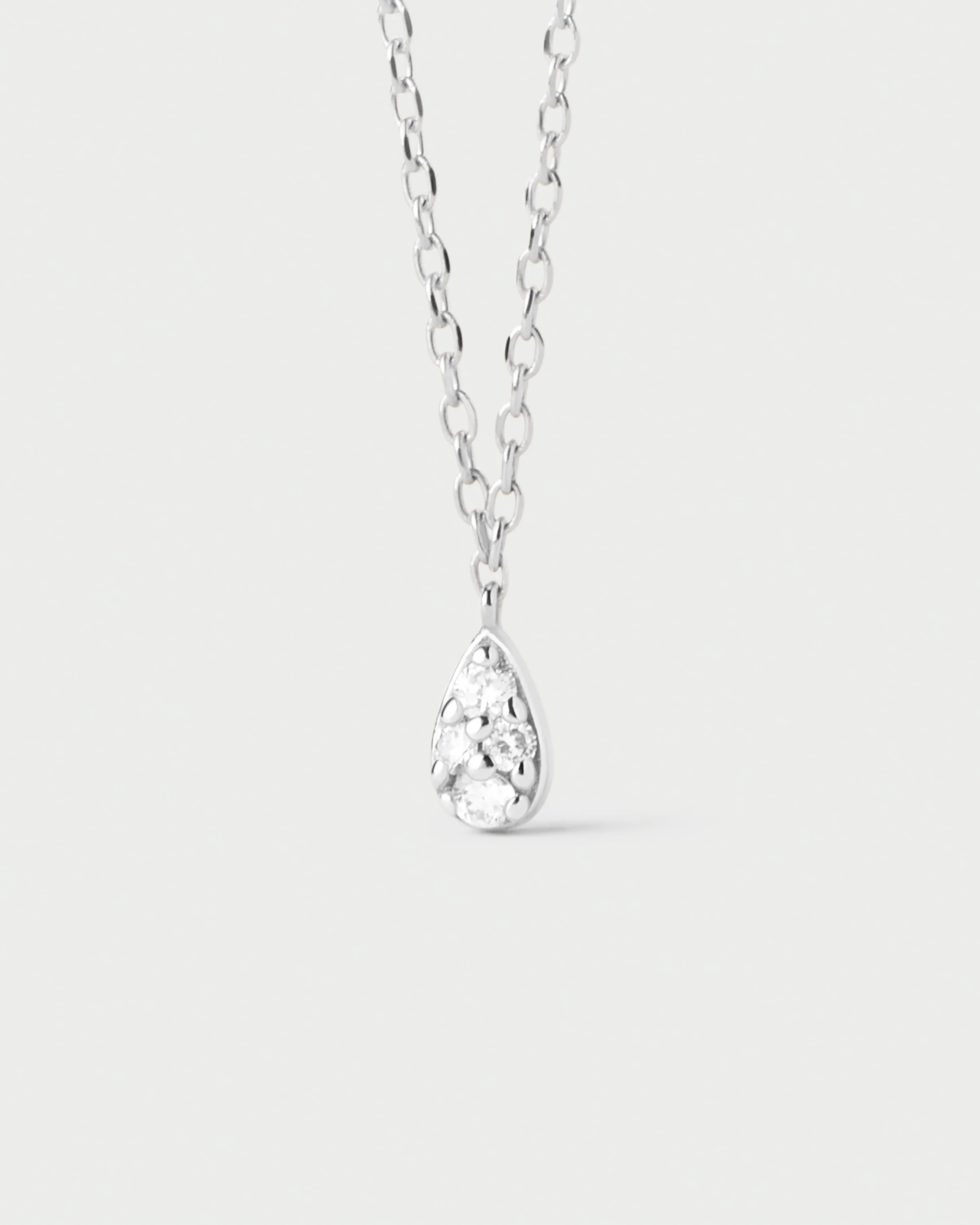Diamonds and white gold Rio solitary necklace