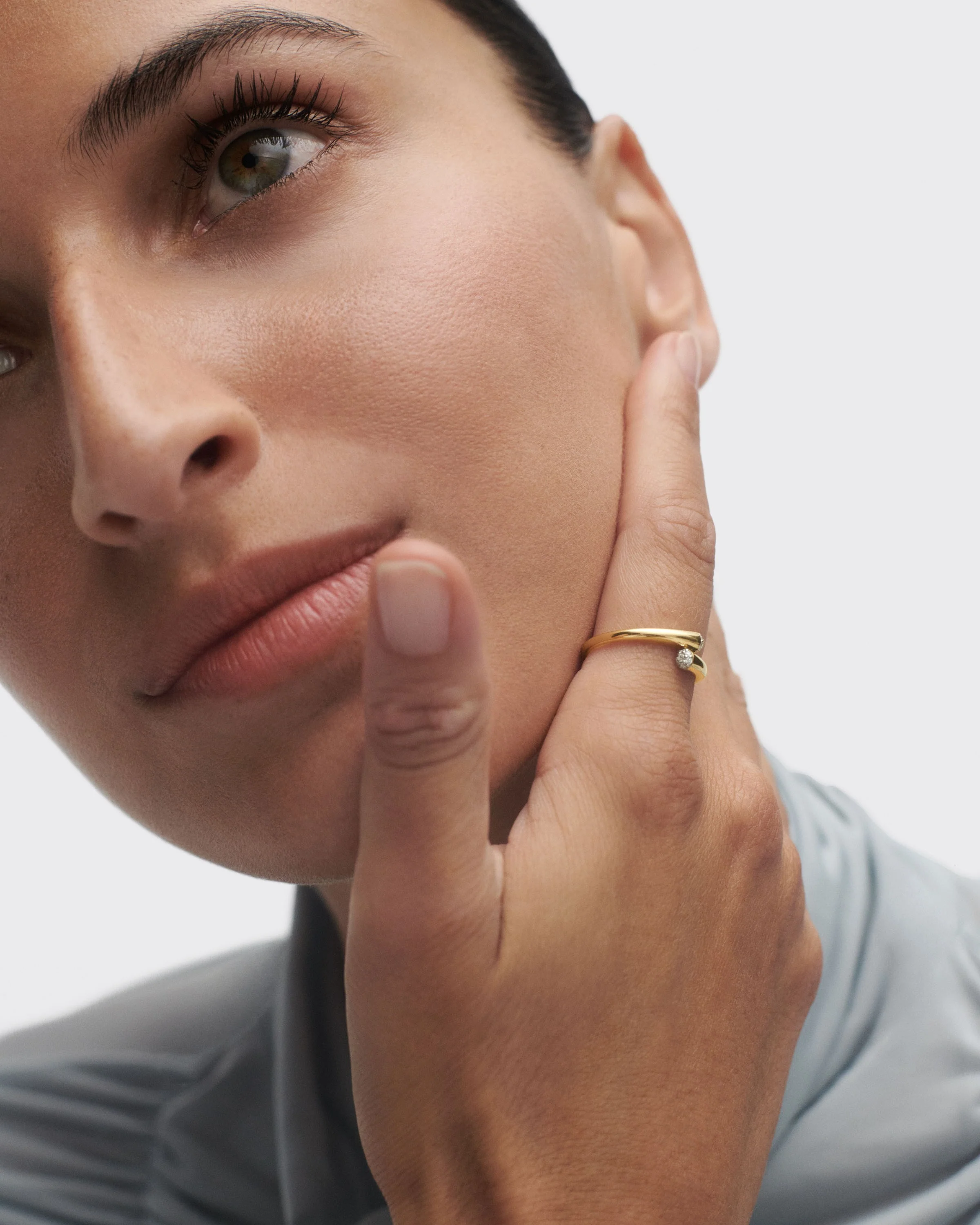 Diamonds and gold Eclipse ring