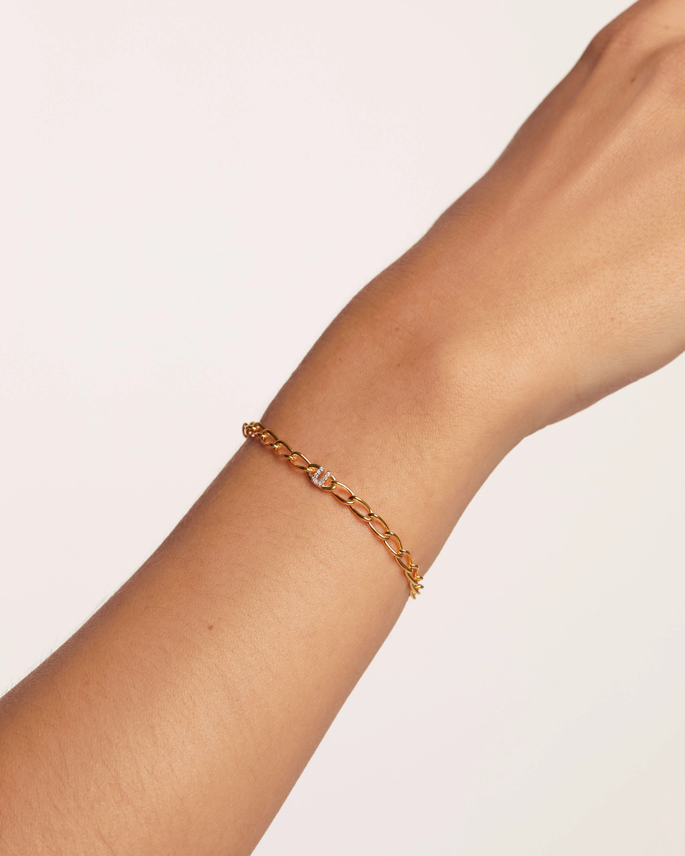 Letter U Chain Bracelet