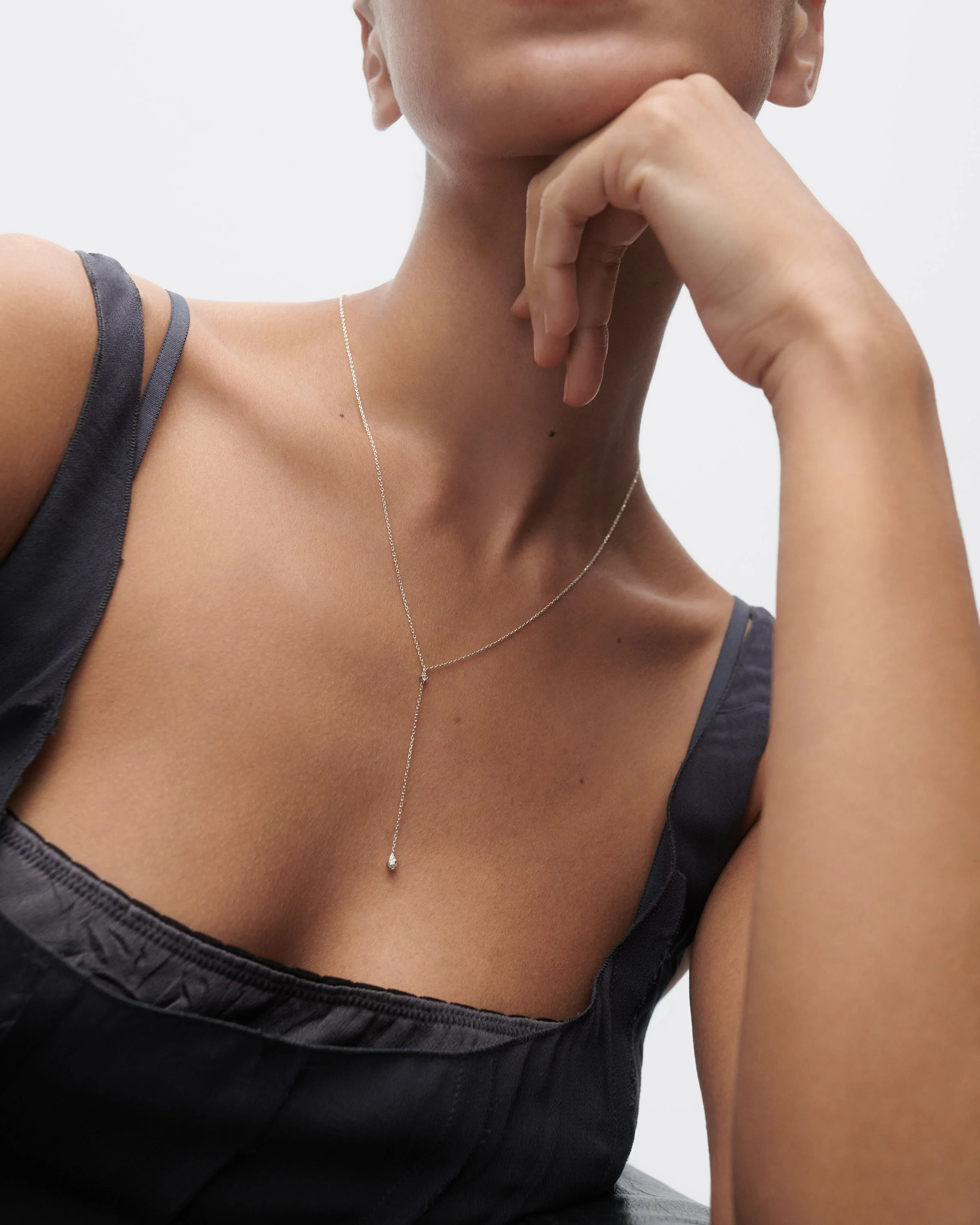 Diamonds and white gold Lagoon necklace