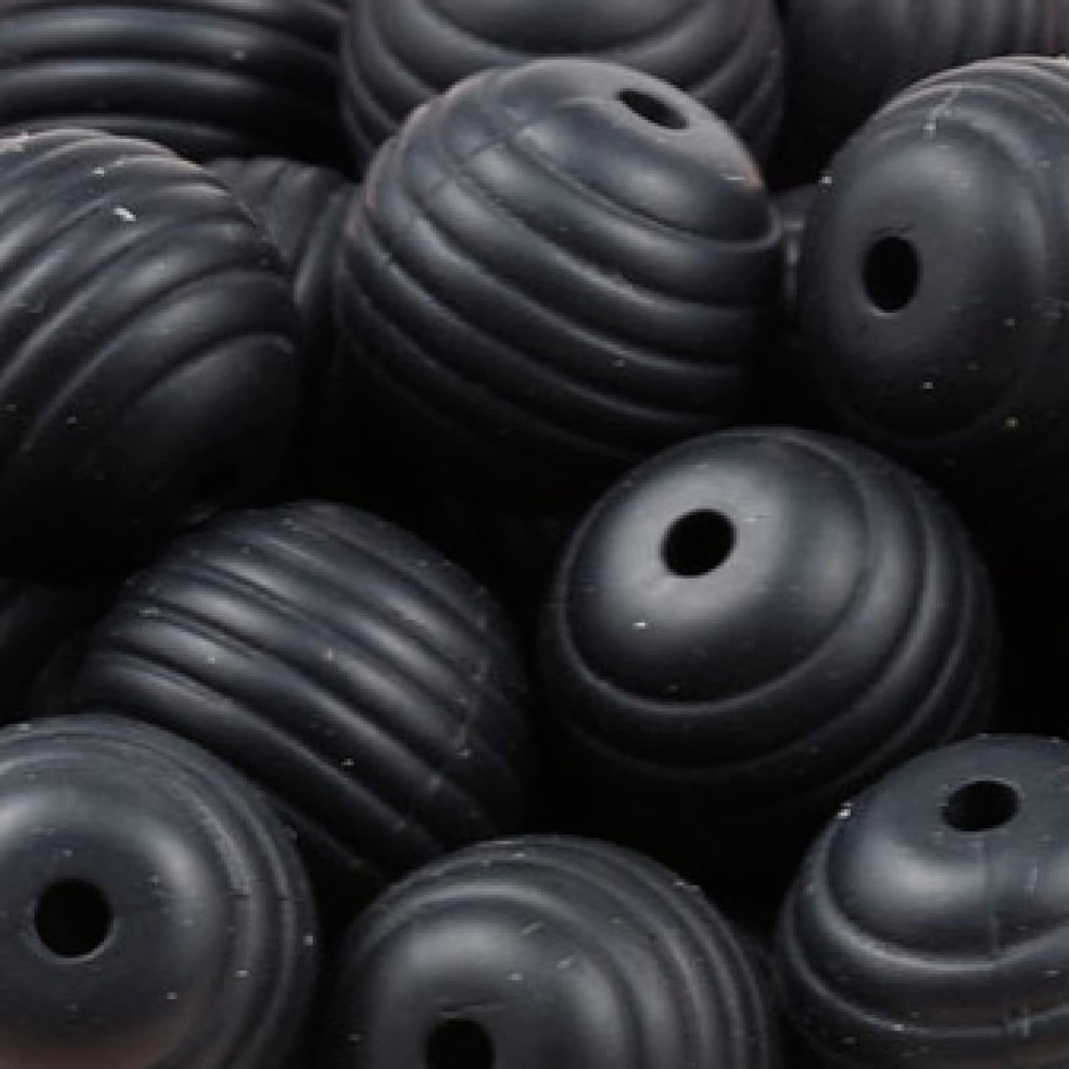 Silicone Beads Bulk Shapes 15mm for Keychain Making Round Rubber Beads Colorful Silicone Loose Pearl Beads for DIY Necklace Bracelet Honeycomb Jewelry Making Crafts 30 Pieces (Black)