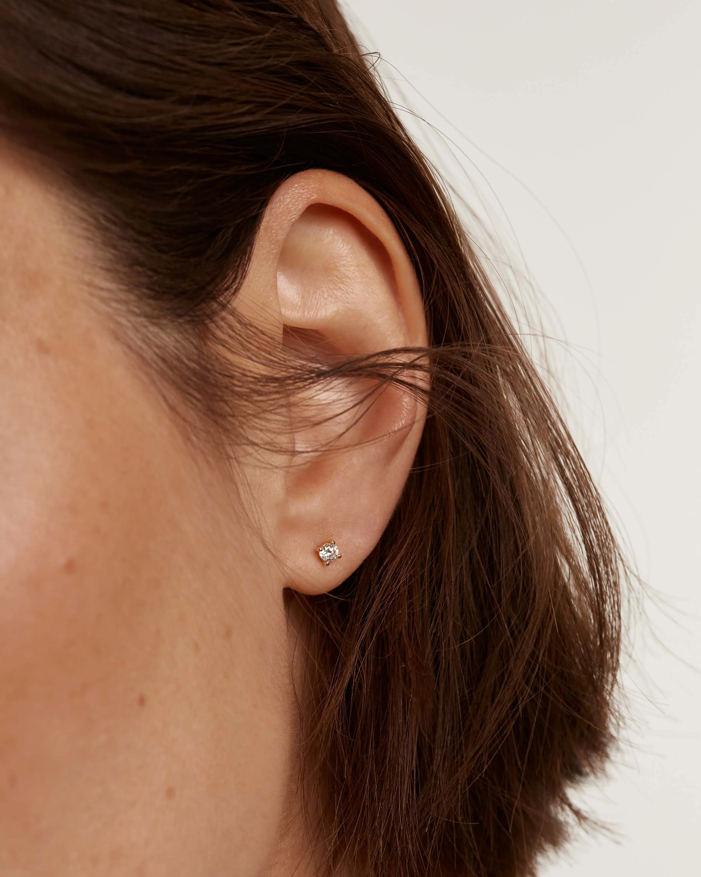 Diamonds and Gold Solitaire Studs