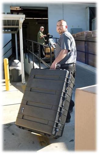 Pelican 1730 Transport Case No Foam (Black)