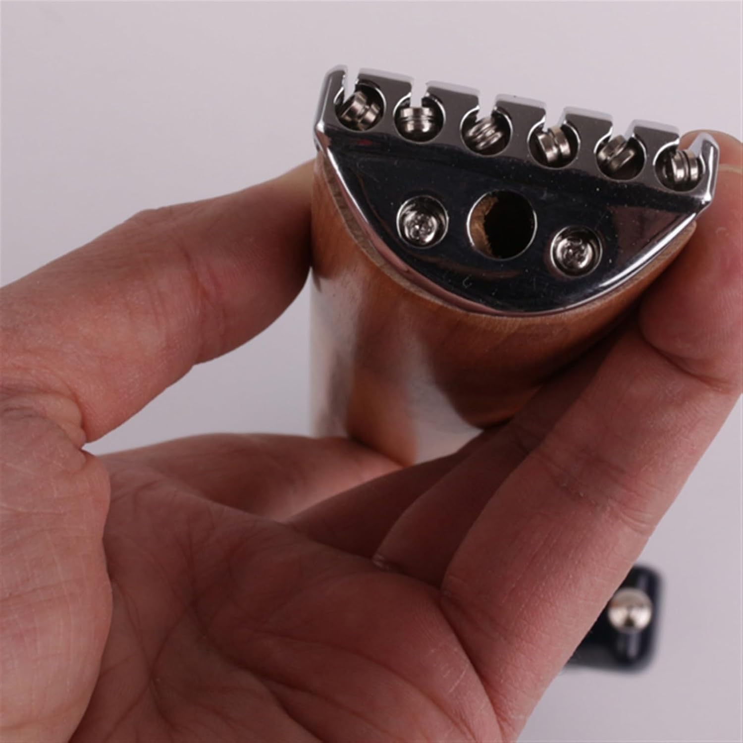 Mahogany with Flamed Maple Top Body Maple Neck Fingerboard Headless Travel Portable Electric Guitar Professional Headless Guitar