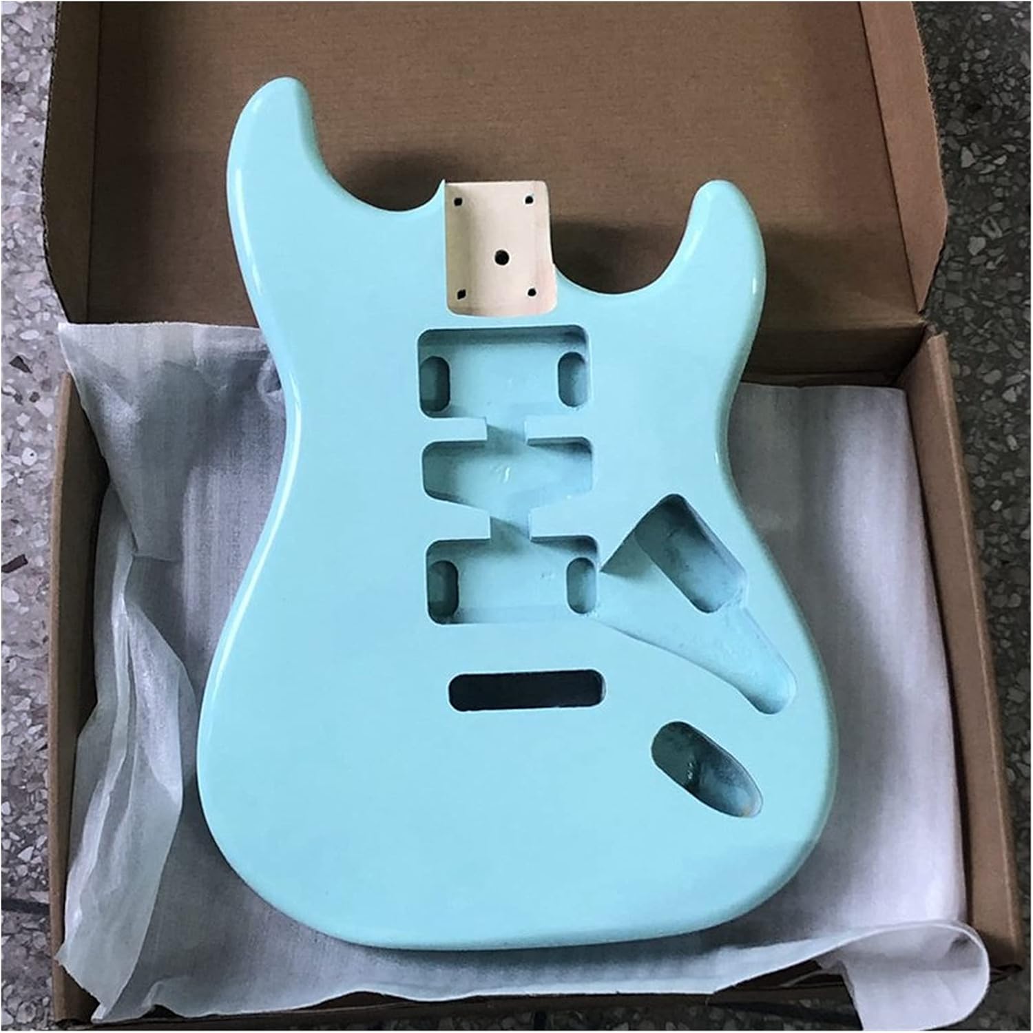 Unfinished Guitar Kit Light Green Poplar Electric Guitar Body Guitar Barrel Guitar Parts for Electric Guitar Handmade ​Guitar Body