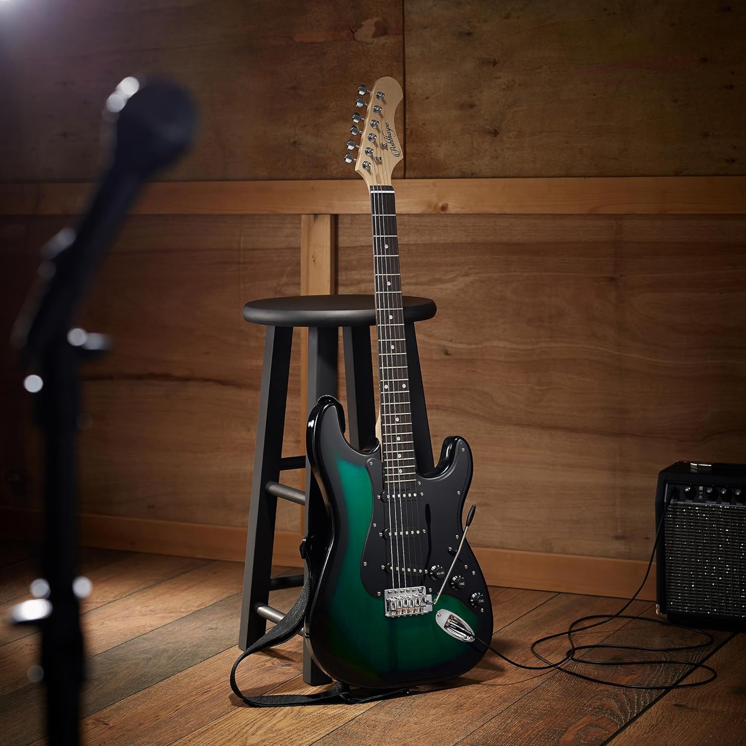 Ashthorpe 39-Inch Electric Guitar (Green-Black), Full-Size Guitar Kit with Padded Gig Bag, Tremolo Bar, Strap, Strings, Cable, Cloth, Picks