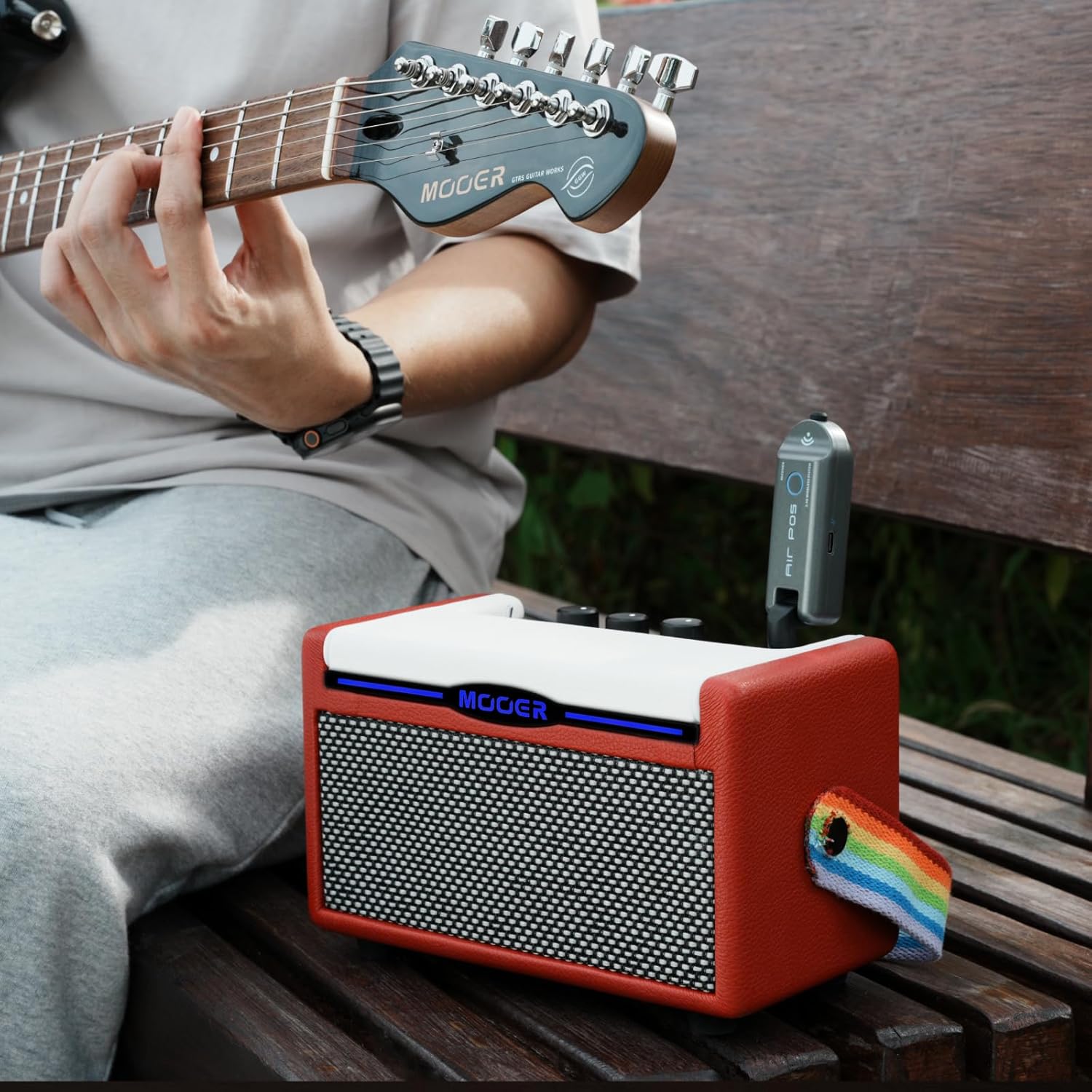 MOOER SD10i 10W Guitar Stereo Mini Combo with Multi Effects, Amplifier Carry Strap, LED Ambient Lights, F4 Wireless Controller