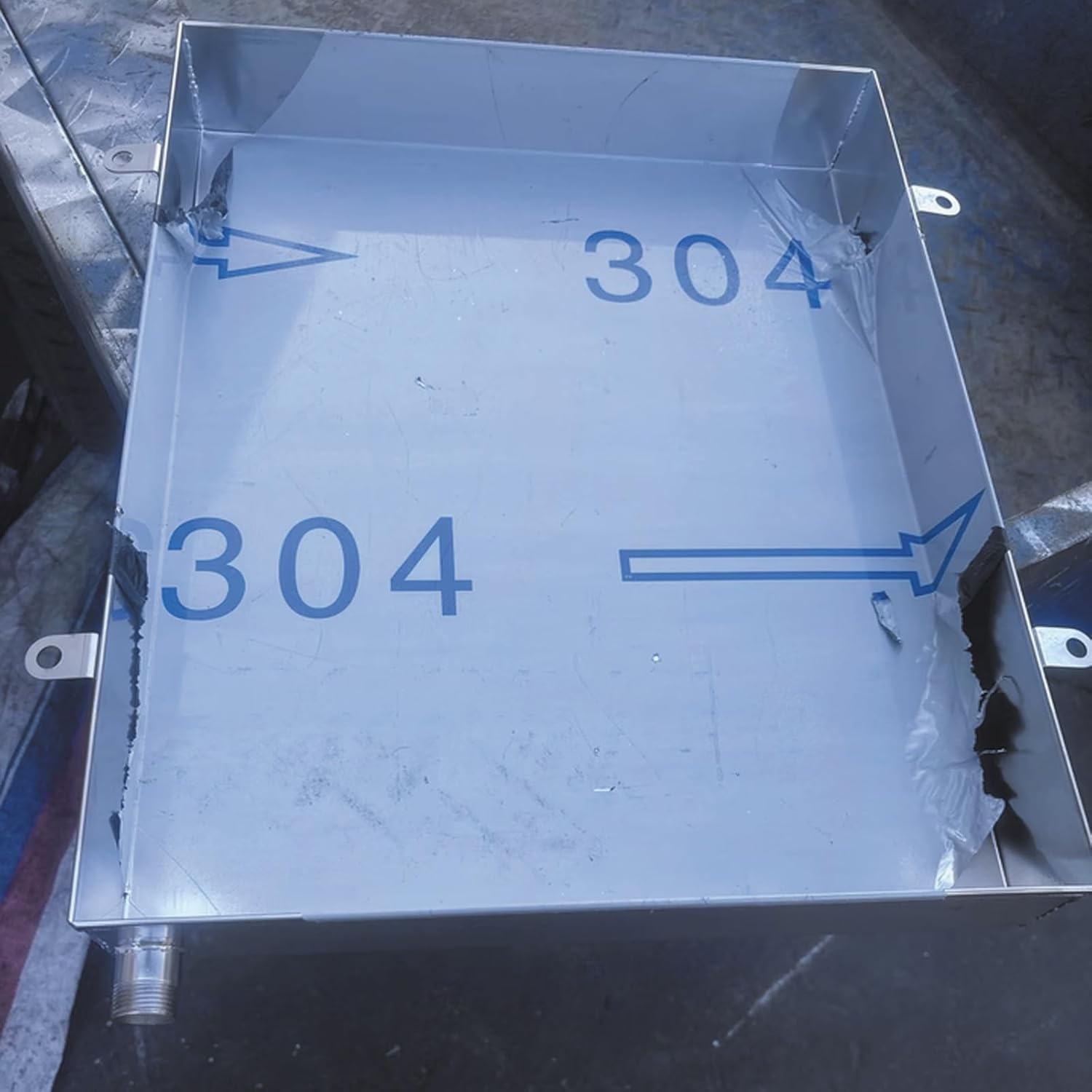 Air Conditioner Tray Drip pan With Hose Suitable for Drainage Solutions in air Conditioning Industrial Equipment and Distribution Stations Bestselling Product(60x120cm (24x47in))