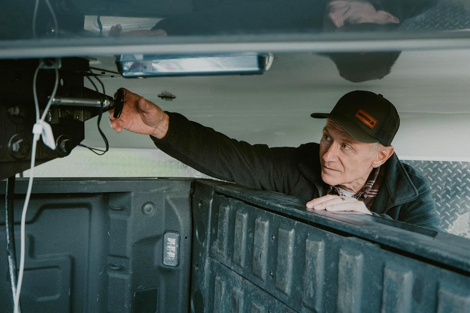 ANDERSEN HITCHES | Ultimate 5th Wheel Connection (Toolbox Model) | 13