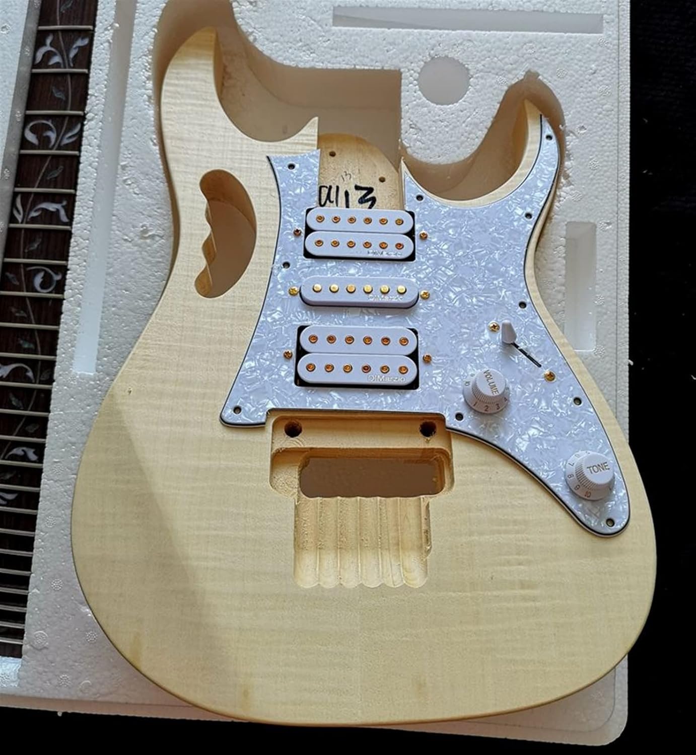 Easy Installation Basswood Body Rosewood Fingerboard Maple Neck Electric Guitar DIY Kit Set Unfinished Guitar Set