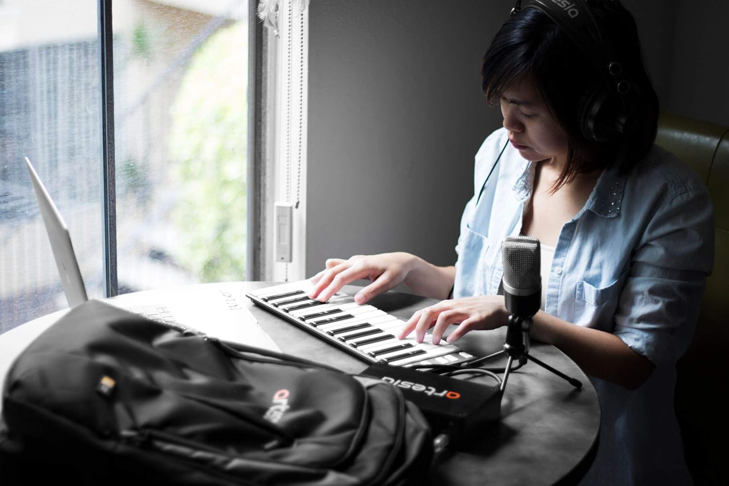 Artesia ARB-6 Backpack Recording Studio Bundle w/Xkey 25-key MIDI Keyboard & Case + Professional 24-bit USB Audio Interface + Studio Monitor Headphones + Cardioid Condenser Microphone + Backpack