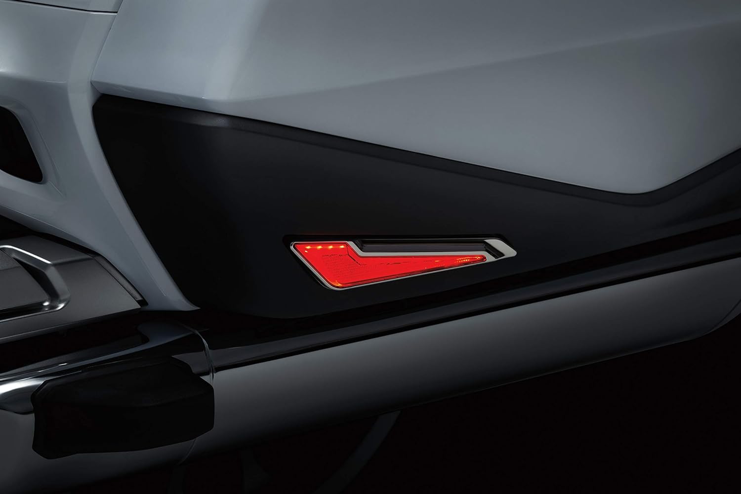 Kuryakyn Motorcycle Lighting Accessory: Omni LED Run/Turn/Brake Side Saddlebag Inserts for Honda Gold Wing 2018-20