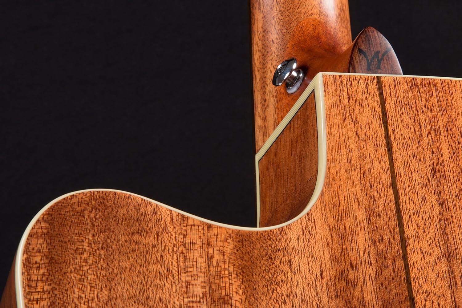 Washburn HD100SWCEK-D Heritage Series Dreadnought Acoustic Electric Cutaway, Natural